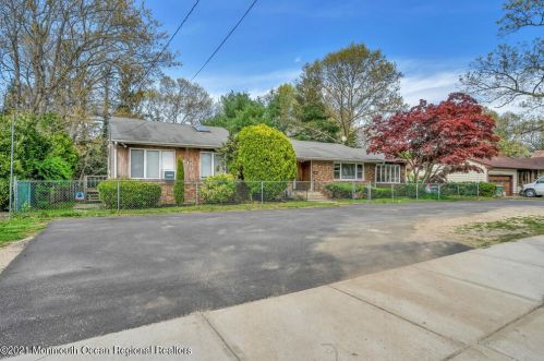 815 Central Ave, Lakewood, NJ 08701-3011