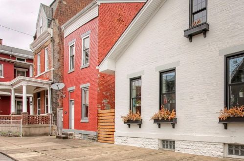 1102 Lee St, Covington KY  41011-2211 exterior