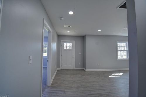 309 Holly Hill Rd, Thomasville NC  27360-5821 exterior