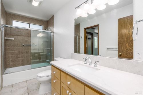 380 Jefferson Ln, Ukiah CA  95482-6618 exterior