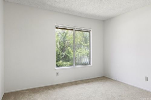 28535 Winterdale Dr, Santa Clarita CA  91387-3136 exterior