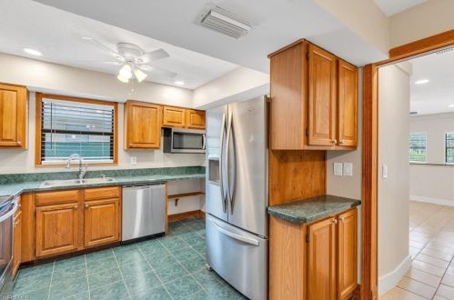 2031 17 St, Naples FL 34117-3312 exterior