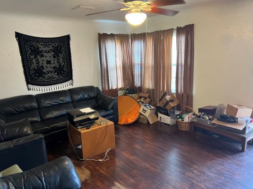 810 Washington Ave, Bakersfield, CA 93308-3233