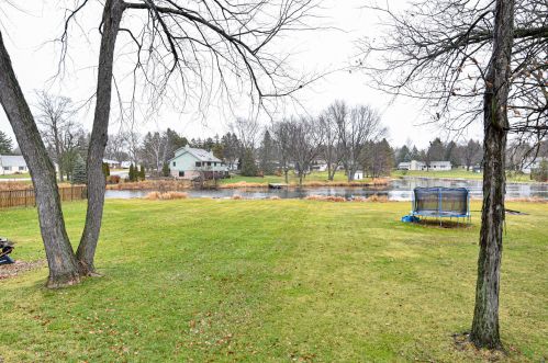 7715 View Dr, Waterford, WI 53185-1941