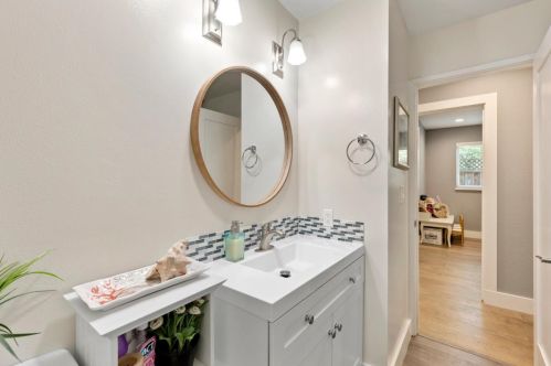 7791 Santa Barbara Dr, Gilroy CA  95020-5322 exterior