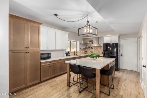 4210 Siesta Ln, Glendale AZ  85308-7504 exterior