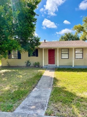 1241 Deltona Blvd, Deltona, FL 32725-6383
