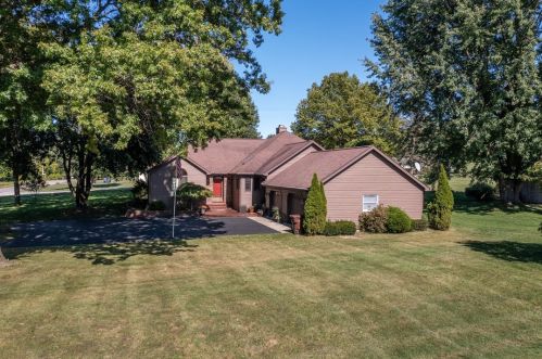 502 Reynolds Rd, Greenville, PA 16125-8806