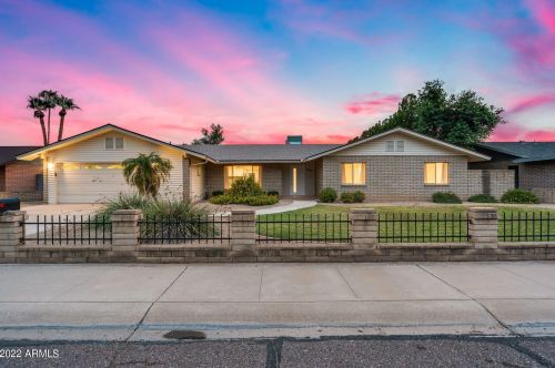 3005 Cochise Rd, Phoenix, AZ 85028-3815