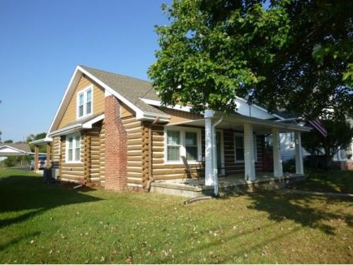 618 Fairview Ave, Kingsport TN  37660-2508 exterior