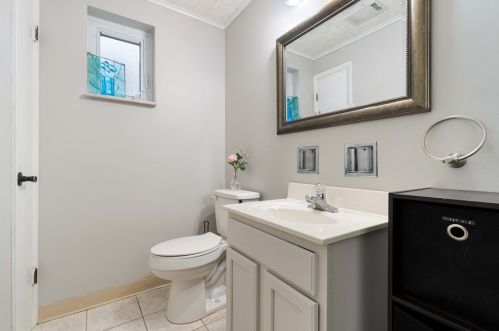 816 7th St, Oakmont PA  15139-1429 exterior