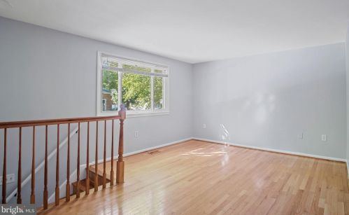 13826 Meadowbrook Rd, Woodbridge, VA 22193-4431
