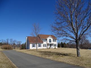 473 Snyders Corners Rd, Poestenkill, NY 12140-2908