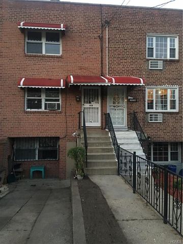 1023 229th St, Bronx NY 10466-7406 exterior