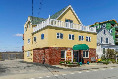 529 Ocean Blvd, Hampton, NH 03842-3701
