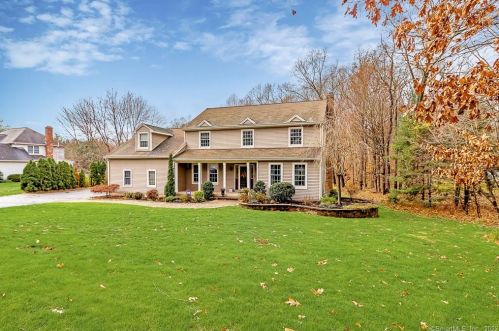 300 Toll Gate Rd, Kensington, CT 06037-3612