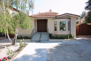 18046 Rosita St, Van Nuys CA  91316-4217 exterior