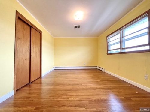 94 Maitland Pl, Outwater NJ  07026-1230 exterior