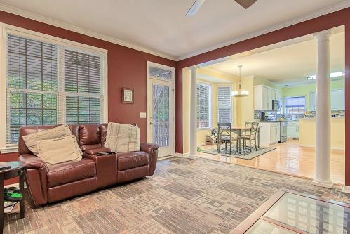 200 Oak Pt Lndg Dr, Mount Pleasant SC  29464-6283 exterior