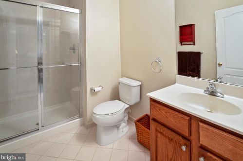 17 Nicole Ct, Auburn NJ 08085-3448 exterior