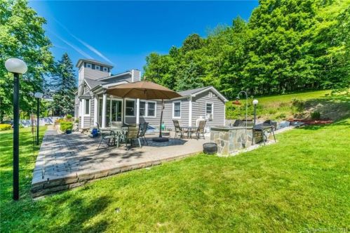 673 Greystone Rd, Plymouth, CT 06782-2918