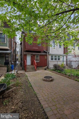 5032 Hazel Ave, Philadelphia PA 19143-1621 exterior