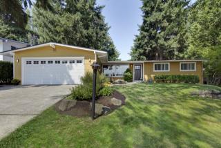 9832 139th St, Kirkland, WA 98034-1806