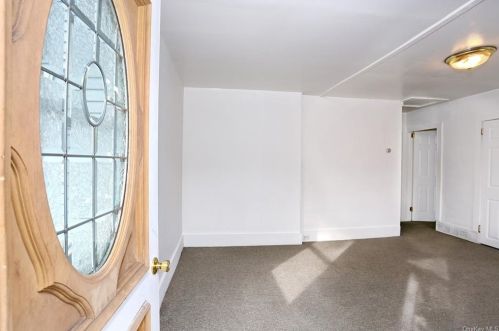 369 Route 17, Tuxedo Park NY  10987-4306 exterior