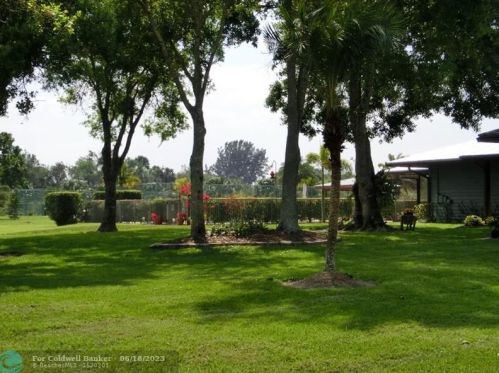 6075 1st St, Vero Beach FL  32968-9521 exterior