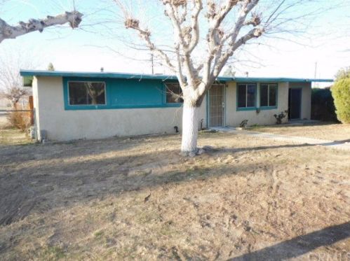 14762 Manzano Rd, Victorville, CA 92392-9207