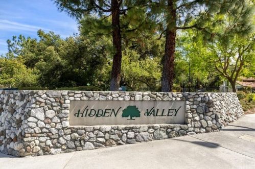 24134 Mentry Dr, Santa Clarita, CA 91321-3947