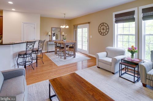 16002 Pitner St, Haymarket VA  20169-4956 exterior