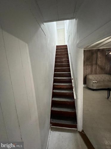 1208 Walnut St, Harrisburg PA  17103-2252 exterior