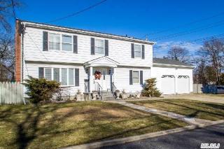 77 Broadway, Hauppauge, NY 11779-3810