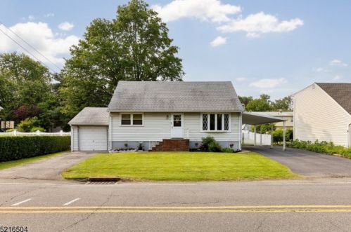 459 Riverview Dr, Paterson, NJ 07512-2322