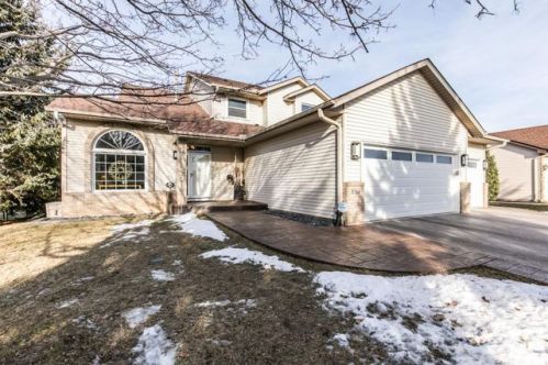 8344 Colton Ave, Saint Paul, MN 55125-8438