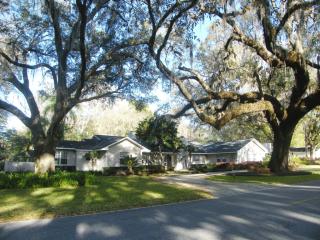 706 15th Ter, Ocala, FL 34471-4006
