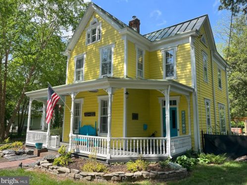 1008 Center St, Ashland, VA 23005-2011
