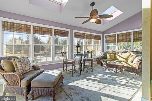 175 Edwards Dr, Southampton PA 18966-1174 exterior