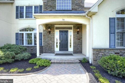70 Windermere Dr, Blue Bell, PA 19422-1448