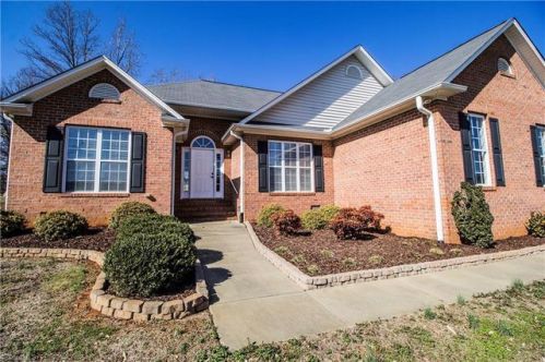 5909 Secretariat Dr, Gibsonville, NC 27249-8602