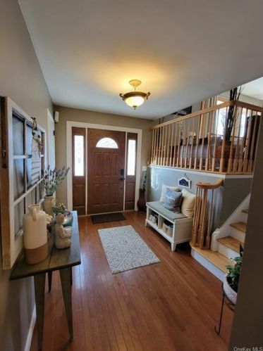 10 Lincoln Dr, Washingtonville NY  10992-1229 exterior