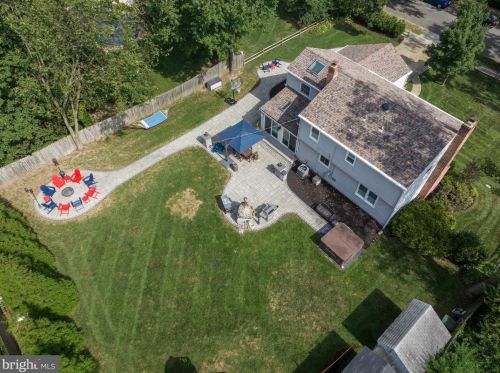 116 Howard St, Riverton NJ  08077-1328 exterior