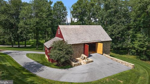 82 Brownstone Ln, Marsh, PA 19520-8735