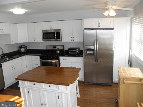 11008 Keswick Rd, Philadelphia PA  19154-4137 exterior