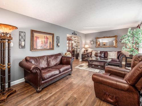 3393 Josephine Cir, Darbydale OH  43123-1813 exterior