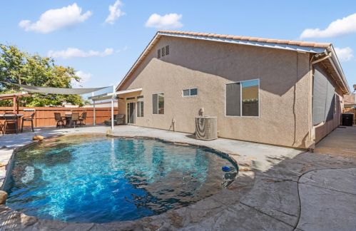 5643 Arnerich Ct, Riverbank CA  95367-9541 exterior