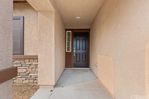 670 Bowen Rd, Perris CA  92570-3400 exterior