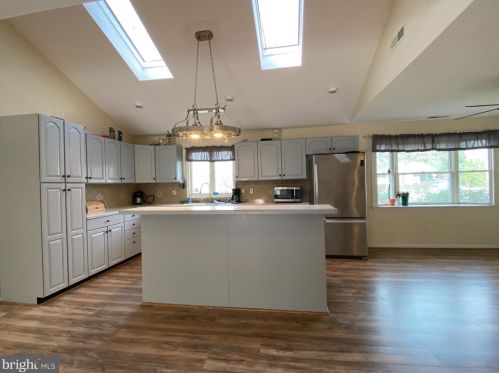 104 Broad Creek Rd, Laurel DE  19956-1124 exterior