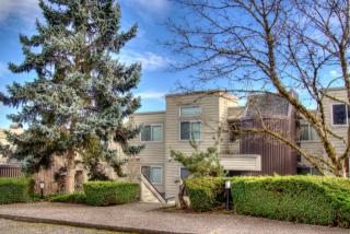 7447 Old Redmond Rd, Redmond WA 98052-4239 exterior